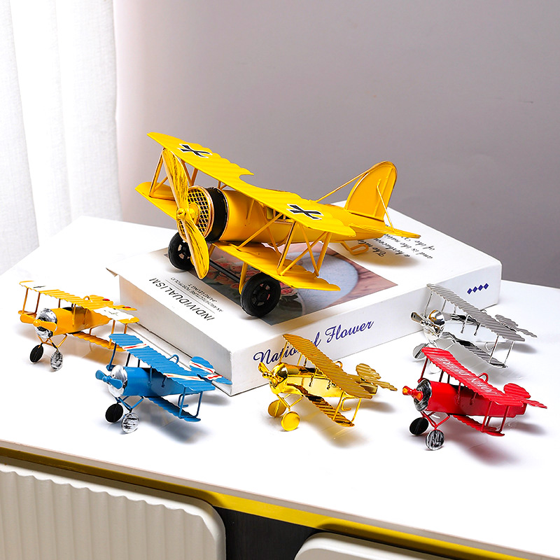 Vintage Collectible Furniture - ヴィンテージ金属飛行機模型レトロ鉄製航空機オーナメント北欧風クリエイティブクラフトデスクトップ装飾家の装飾品コレクターズギフト